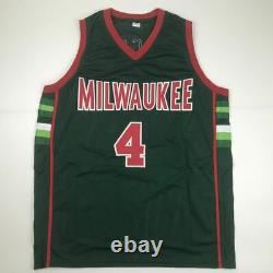 Autographed/Signed SIDNEY MONCRIEF Milwaukee Green/Red Jersey PSA/DNA COA Auto