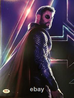 Chris Hemsworth Thor Signed 11x14 Photo The Avengers Autograph Psa/dna Coa