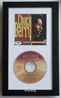 Chuck Berry Signed Psa/dna Coa Rock Roll Music Singer Autographed CD Display Psa