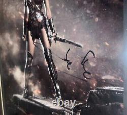 Gal Gadot as Wonder Woman REAL hand SIGNED Framed & Matted photo PSA/DNA COA