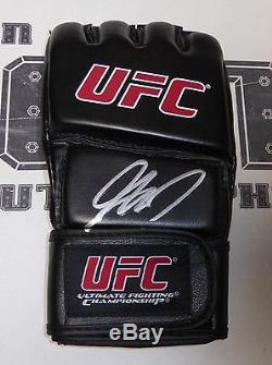 Georges St-Pierre Signed UFC Glove PSA/DNA COA Autograph GSP 100 167 158 94 65