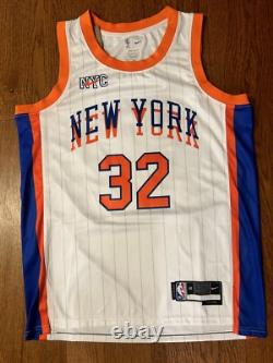 Karl Anthony-Towns Signed Autograph Knicks Jersey PSA/DNA COA