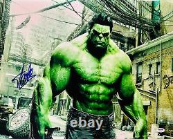 Marvel Avengers Stan Lee Signed Incredible Hulk 16x20 Photo PSA DNA Y35084 COA