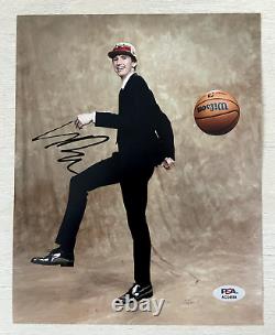 Matas Buzelis Signed Autographed 8x10 Photo Chicago Bulls PSA/DNA COA