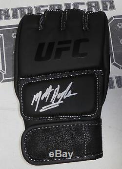 Matt Hughes Signed UFC Glove PSA/DNA COA Autograph 60 34 112 79 63 50 52 45 42