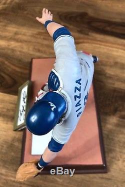 Mike Piazza Dodgers HOF Signed Autographed Statue Figurine #/975 PSA/DNA COA