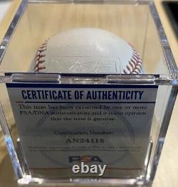 Pete Rose Autographed Baseball With PSA/DNA COA Cincinnati Reds