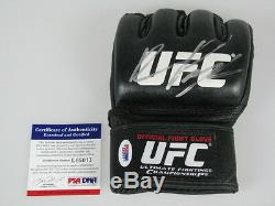 RAMPAGE QUINTON JACKSON Hand Signed UFC Glove + PSA DNA COA L65013