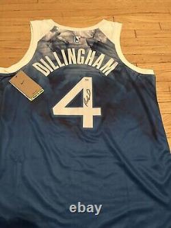 Rob Dillingham Signed Autographed Minnesota Timberwolves Jersey PSA/DNA COA AUTH