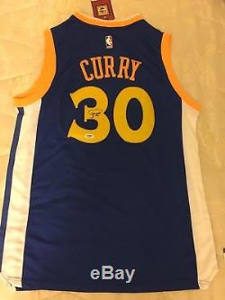 Stephen Curry Signed Warriors Jersey PSA/DNA COA