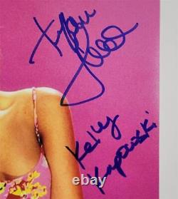 Tiffani Thiessen signed Kelly Kapowski 8x10 photo #1 autograph PSA/DNA COA