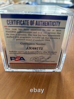 Willie Mays autographed NL Feeney baseball PSA/DNA Coa